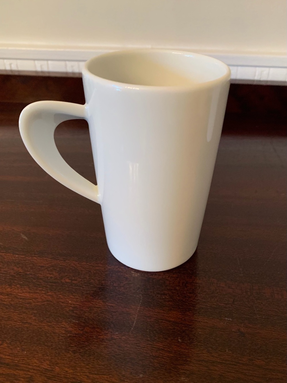 Schonwald Classic White Ceramic Coffee Mug - Minimalist Handle 620